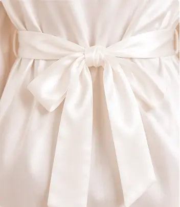 Peignoir satin blanc LB Pyjama - détail ceinture sans texte