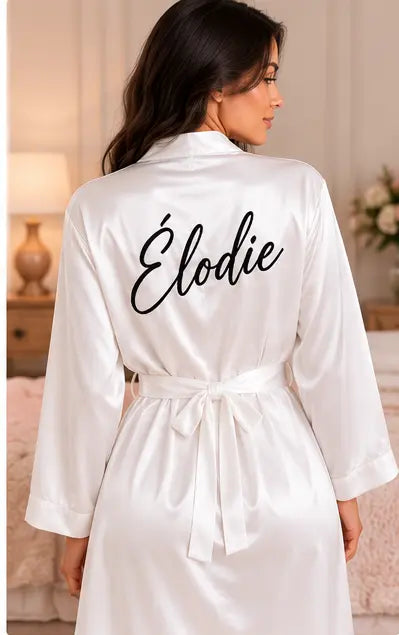 Peignoir satin blanc LB Pyjama - personnalisation dos Élodie en noir