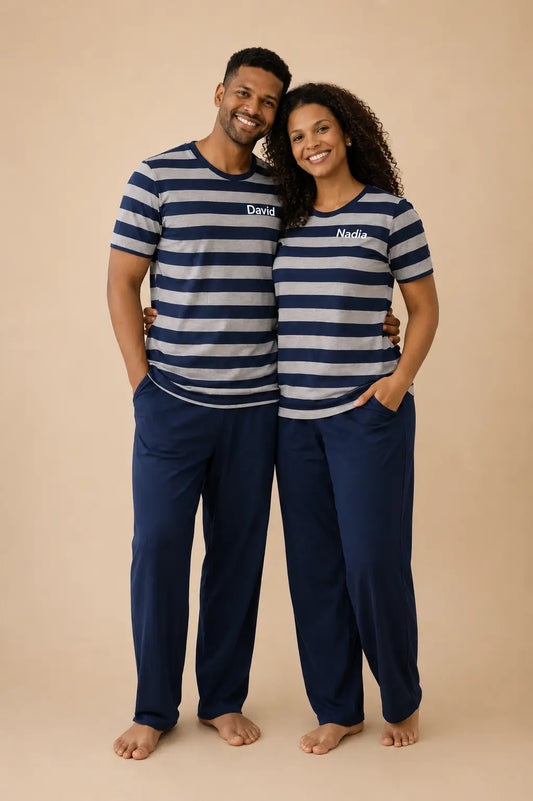 Pyjama couple - ensemble marin et sourire